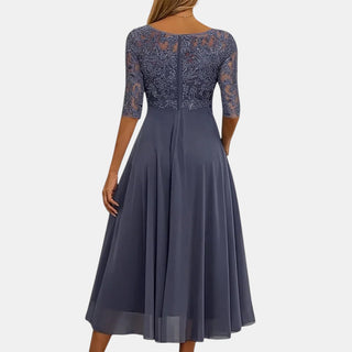 Kim | Robe élégante en dentelle au charme féminin