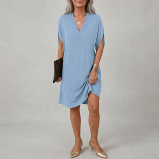 Hailey | Robe élégante à col V et jupe fluide