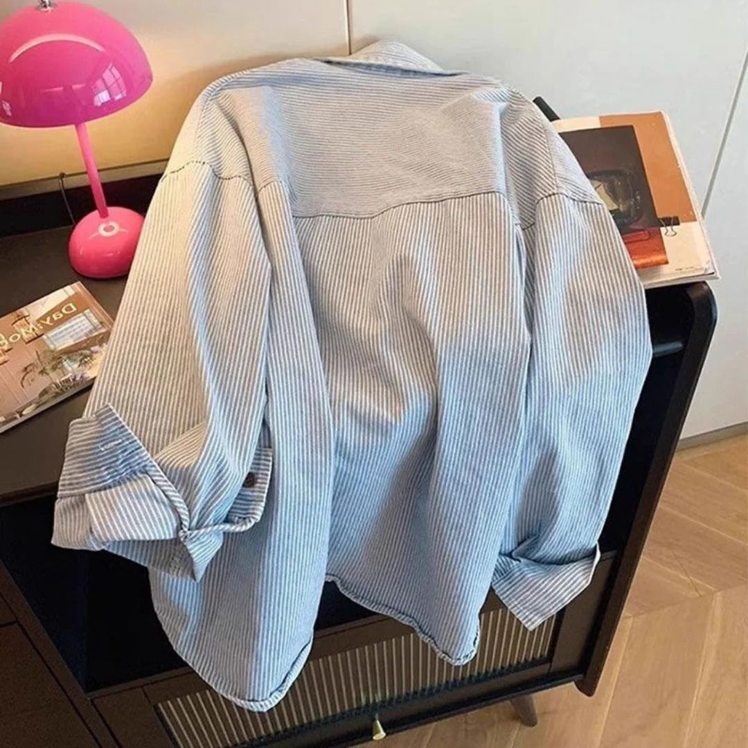 Chelsea | Blouse rayée élégante aux détails colorés