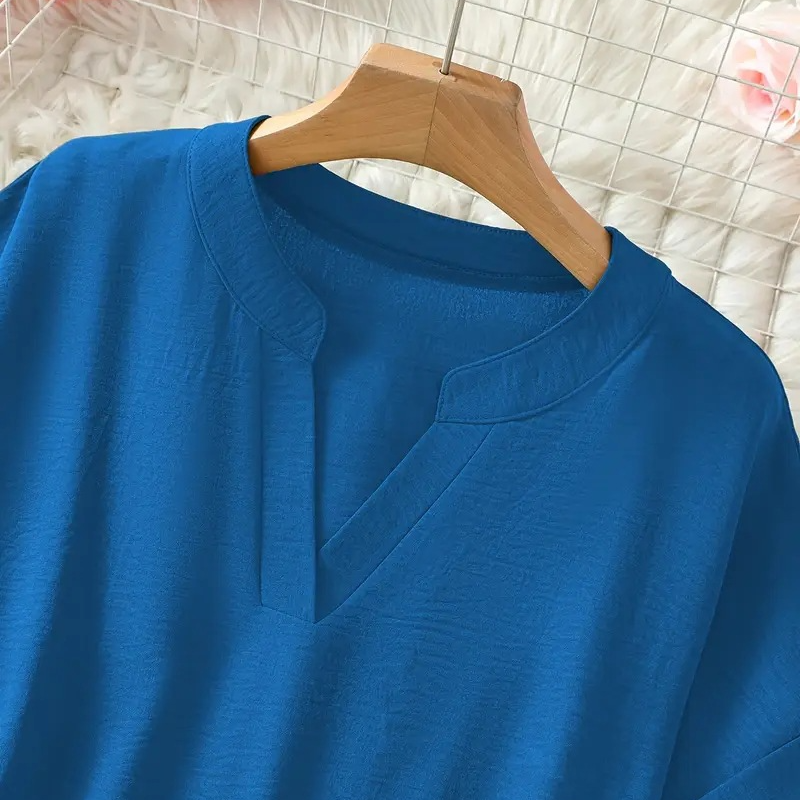 Laurel | Blouse décontractée à col V et manches courtes